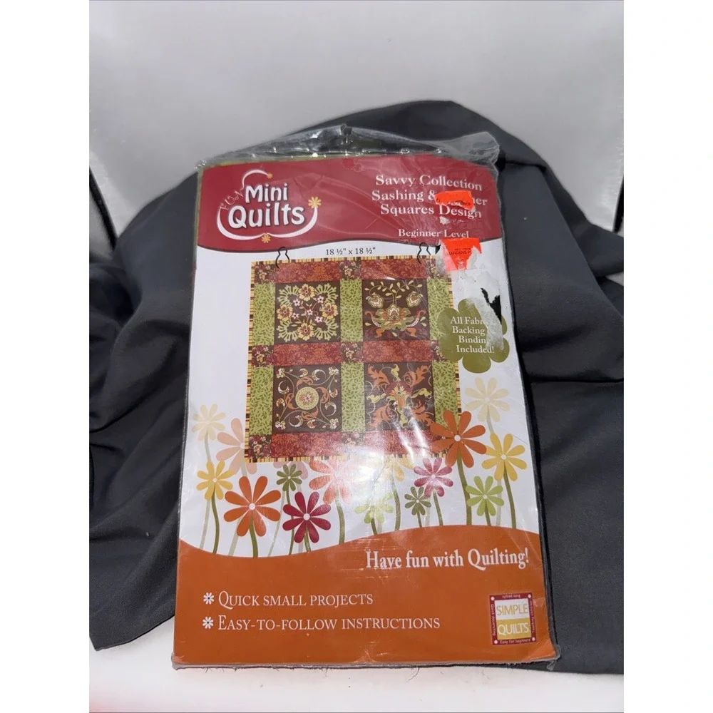 Floral Mini Quilt Kit for Beginners NIP 18.5x18.5 Happy Colors! Savvy I
